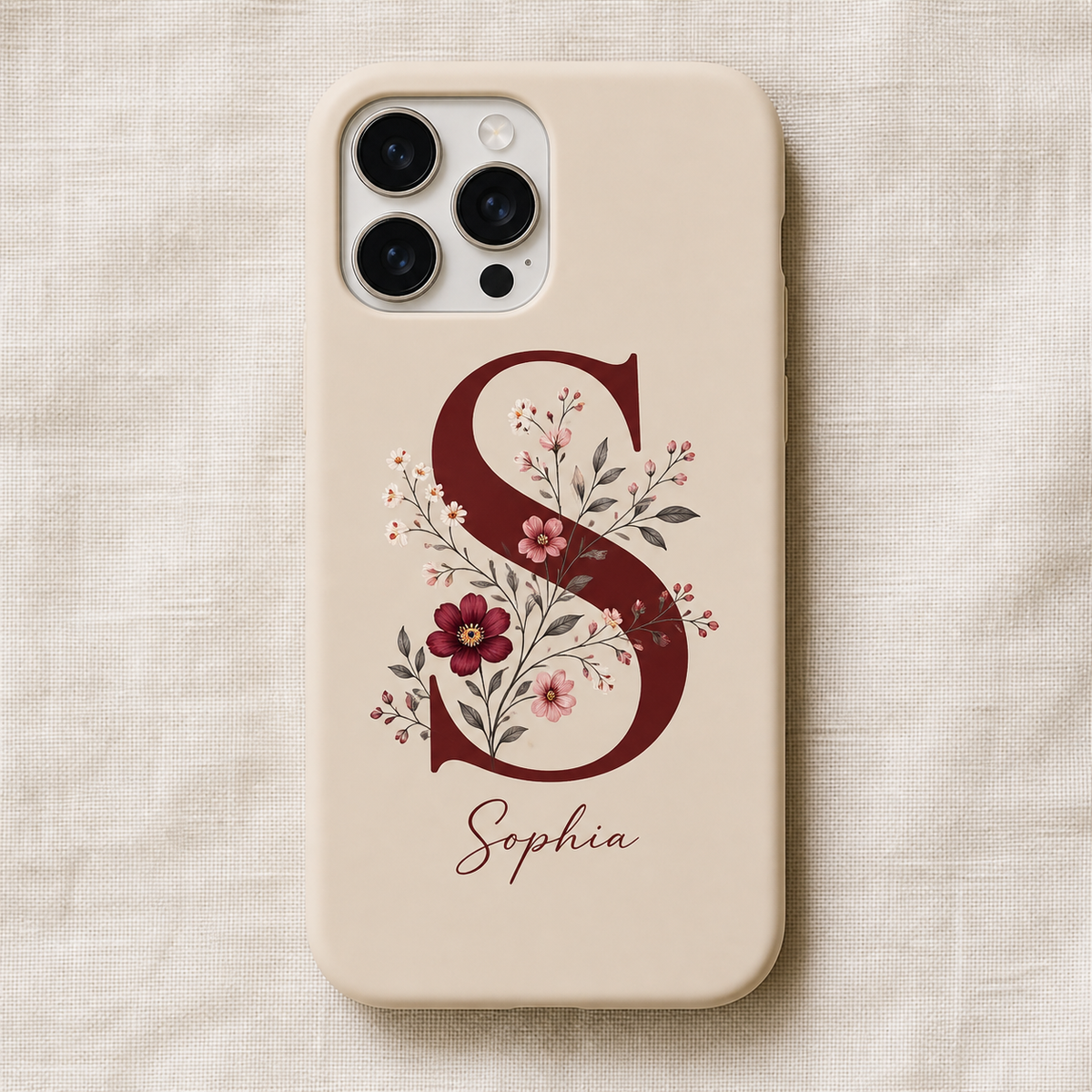 Cover beige con iniziale e fiori