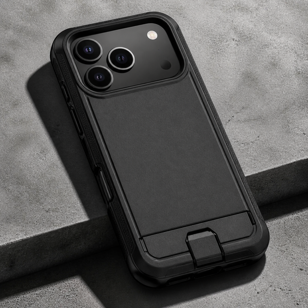 Cover defender nera vista di tre quarti