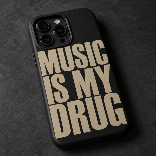 Cover nera con scritta grande a contrasto